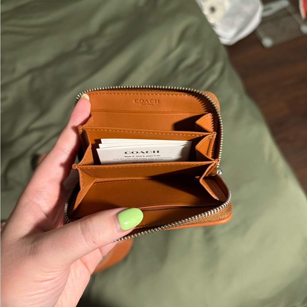 Coach Full Sized Crystal SoHo + Matching Wallet - Picture 7 of 7